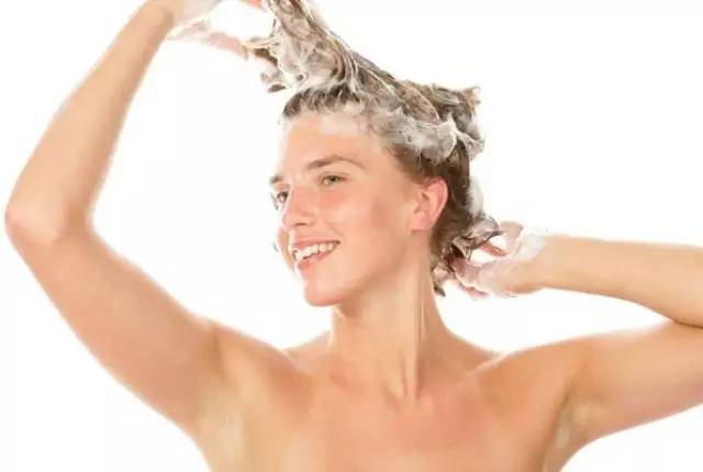 Life question: dirty hair + shampoo why not foam?